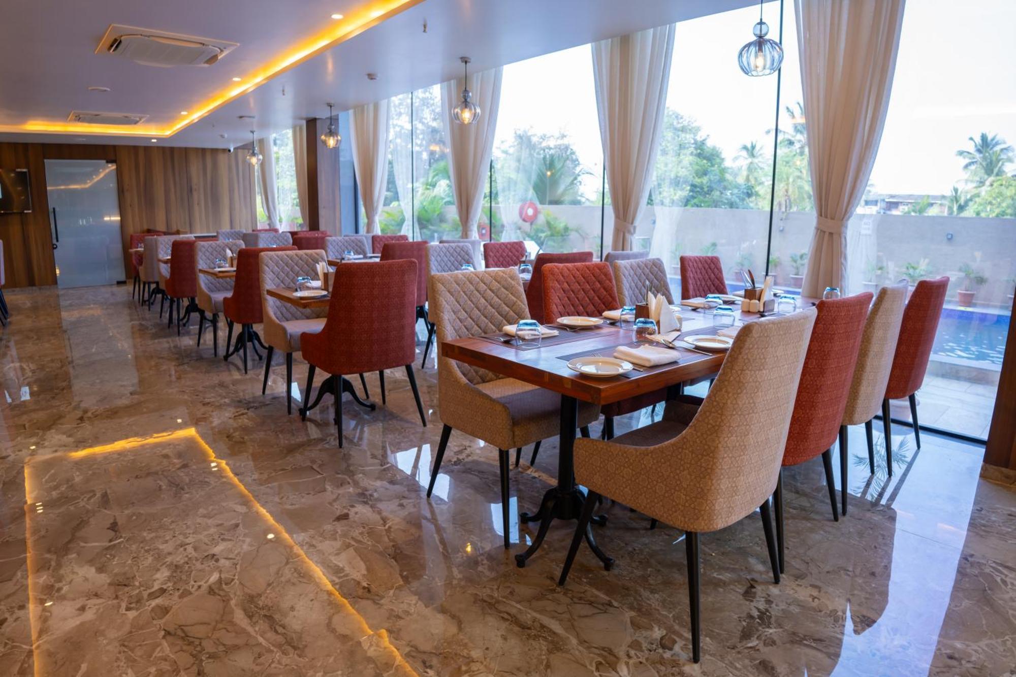 Pride Elite, Daman Hotel Eksteriør billede